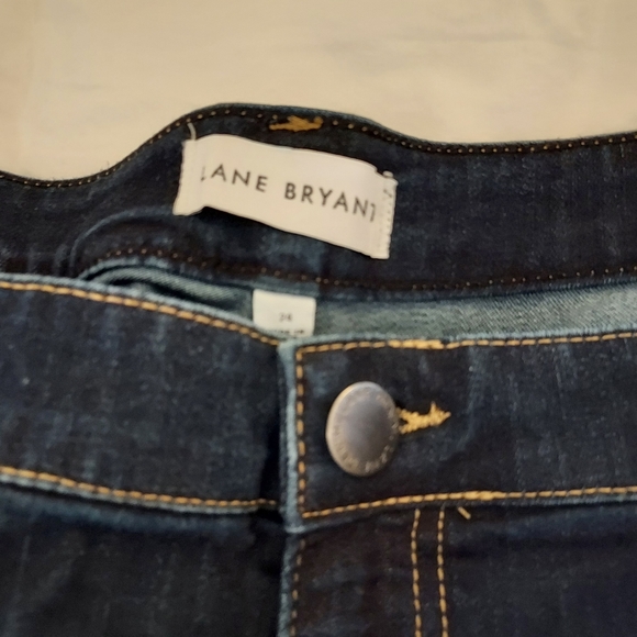 Lane Bryant signature fit crops - Picture 6 of 6